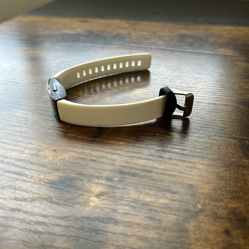 Fitbit Inspire HR Activity‎ Tracker Heart Rate Monitor White Black Untested
